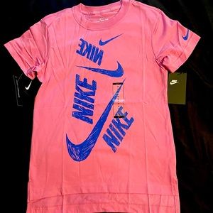 Nike T-shirt